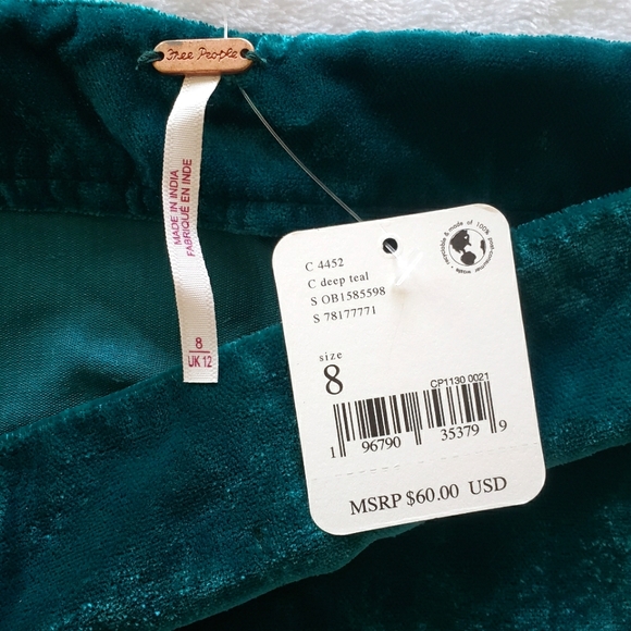 FREE PEOPLE Annalise Side Vent Velvet Micro Mini Skirt--8 - Picture 5 of 11